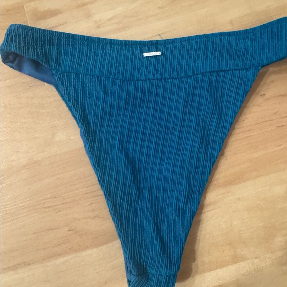 NWOT Berlook Blue Textured High Cut Bikini Bottoms Size Large - Picture 2 of 5